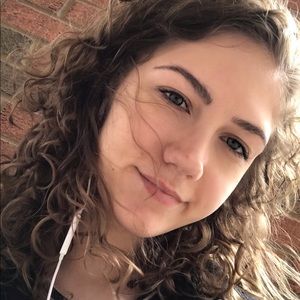 Meet your Posher, Madeline